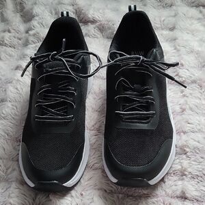 Athletic Works Black White Workout Running Wide Odor Control Sneakers Size 8.5W